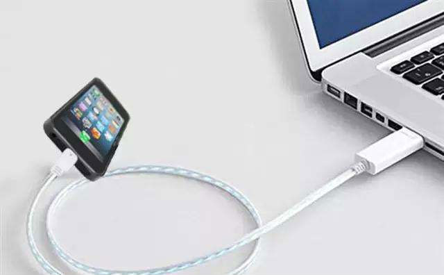 手機USB接口充電